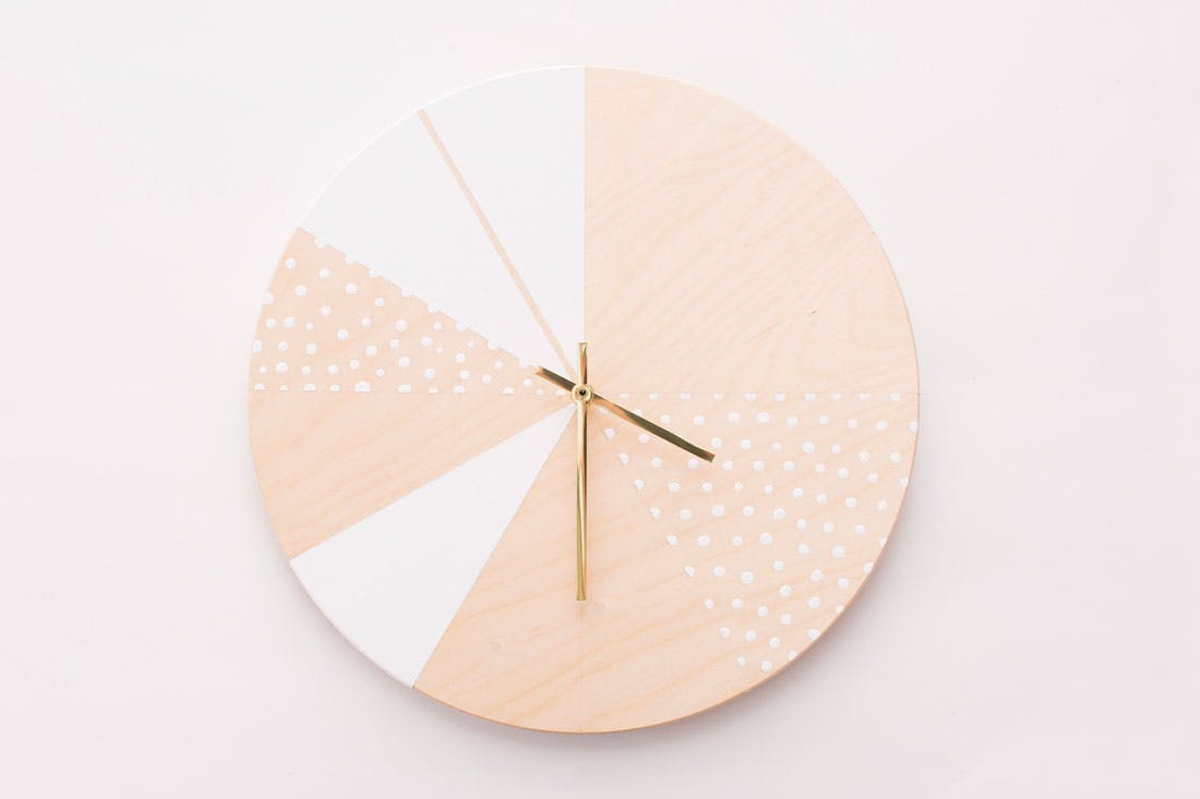 diy wooden clock example