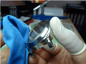 clean the excess of UV